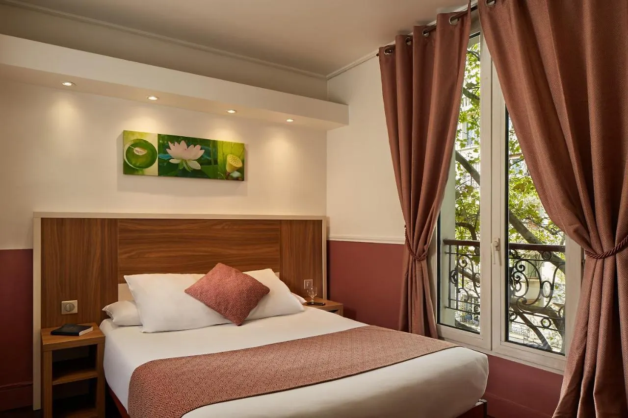 Grand Hotel Nouvel Opera Paris 3*,