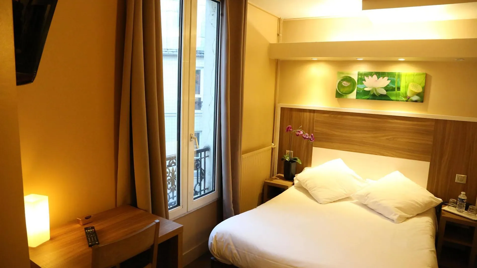 ***  Grand Hotel Nouvel Opera Paris France